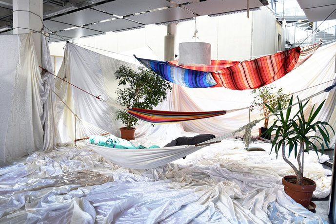 “Sleeping Resistance,” seminar by Prof. Michael Bielicky, Hannah Cooke, and Seraphine Meya. Seminar room (idea cocoon) on the second-floor arcade of HfG Karlsruhe